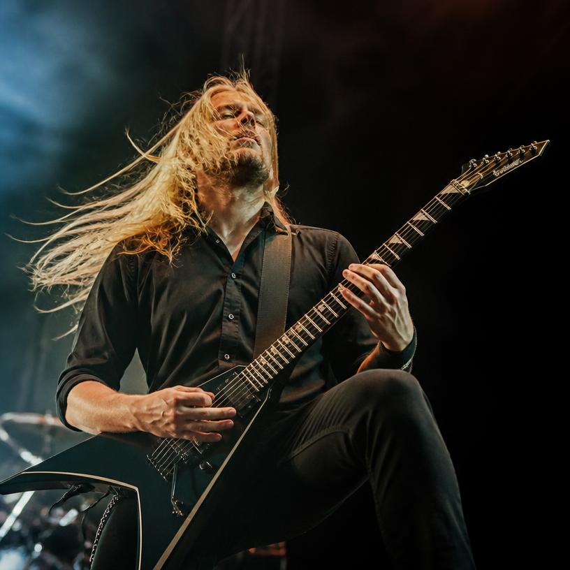 Riffy i solówki metalu